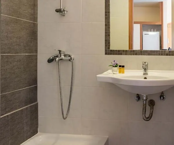 Serenity 3*