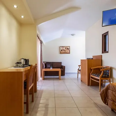 Serenity 3* Tolón