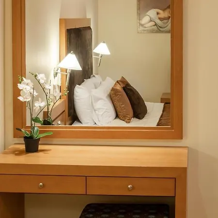 Hotel Serenity Tolón